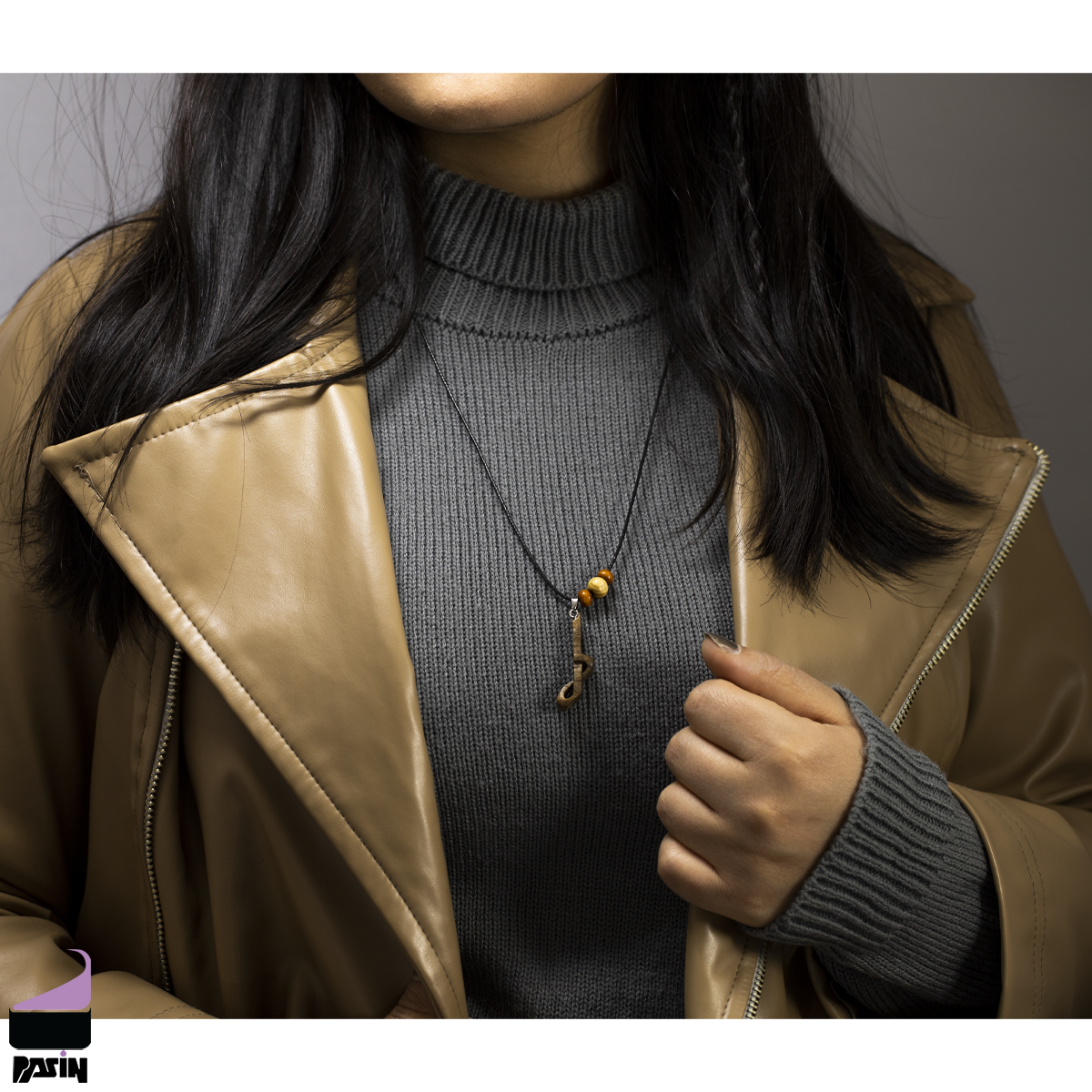 گردنبند چوبی دل