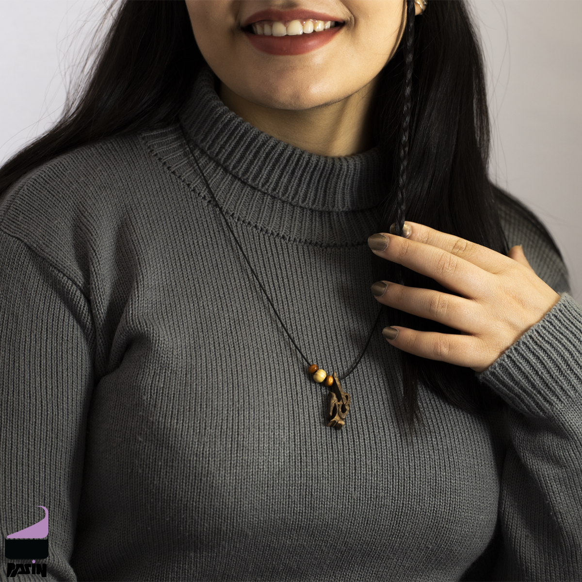 گردنبند چوبی دلبر 2