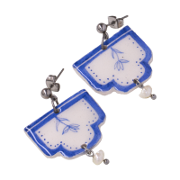 گوشواره سرامیکی طرح قاب آبی سفید