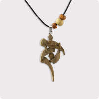 گردنبند چوبی طرح رنج